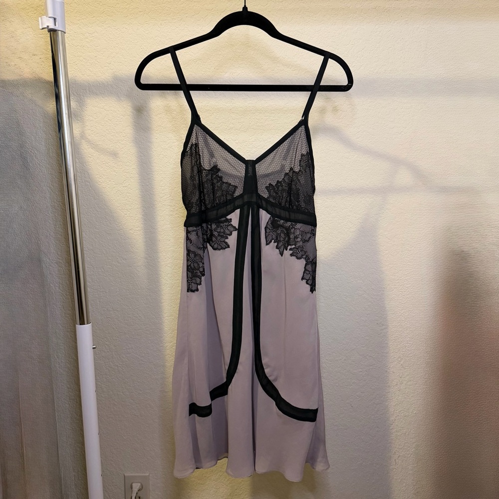 Elegant Black and Gray Lace Chemise